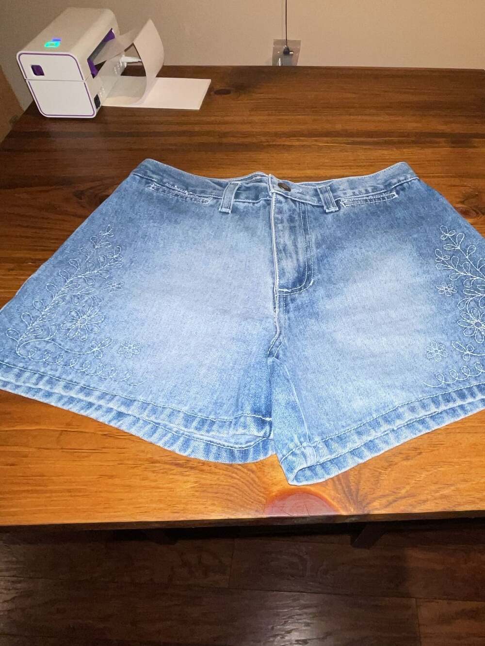Second Generation Denim Shorts Size 5 Floral Embroidered Blue Cotton Y2K